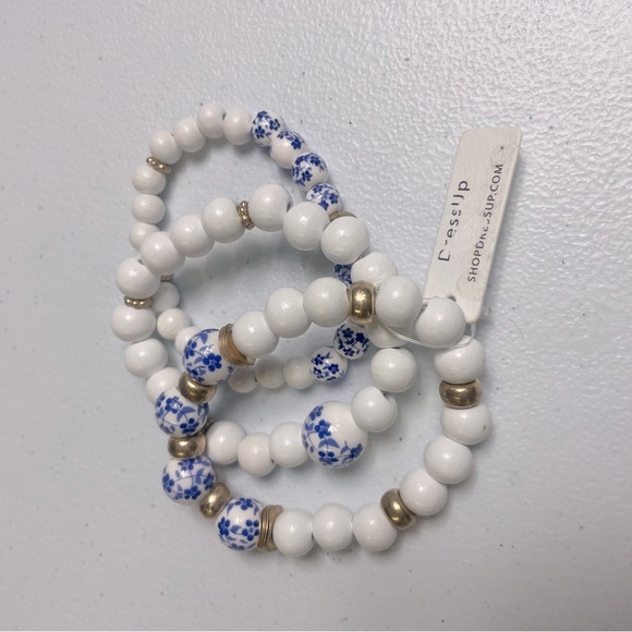 Chic Beaded Bracelet Set - White, Blue, Gold - Picture 4 of 4